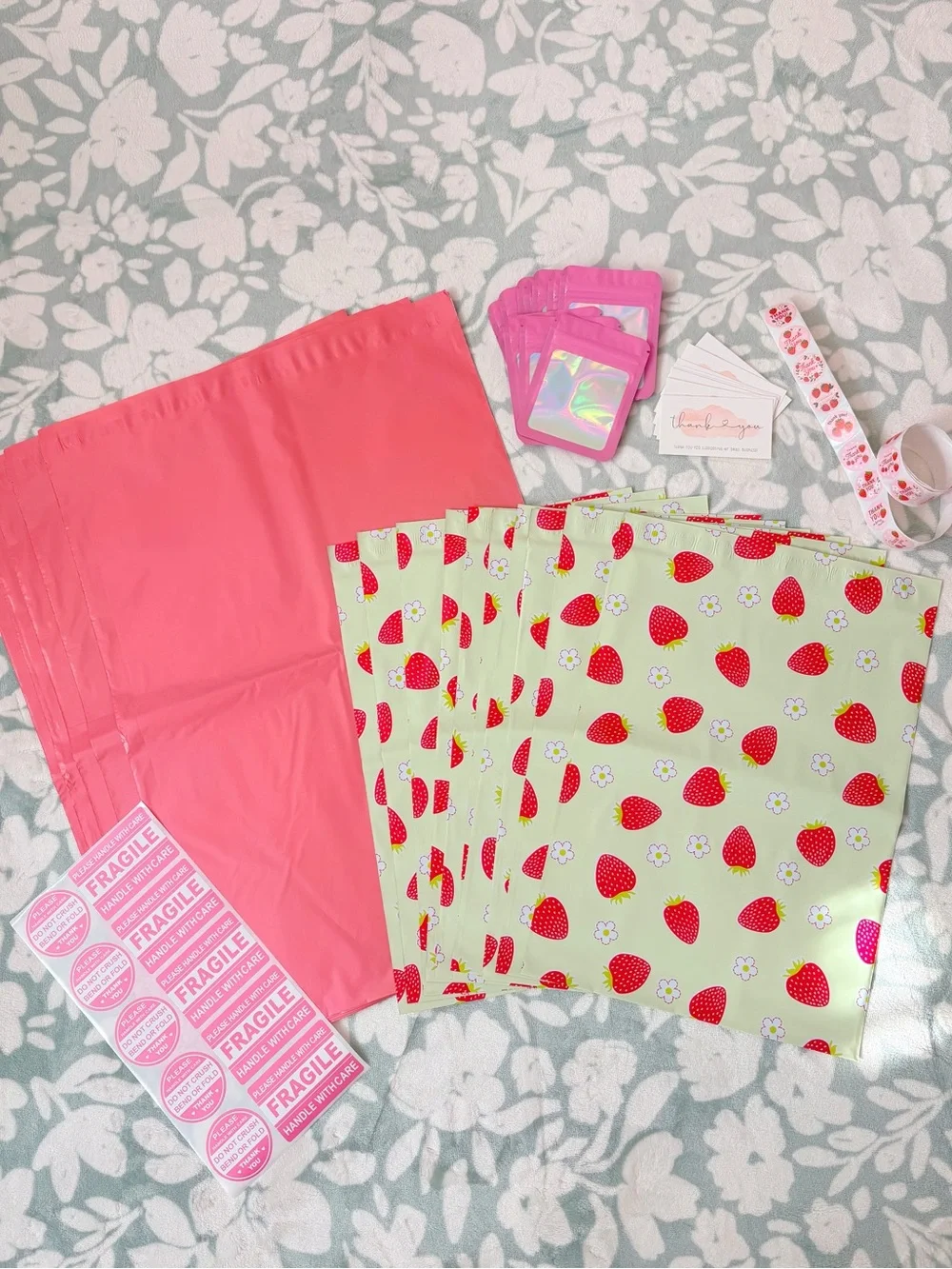 75 Piece Pink Strawberry Shipping Supply Bundle 🍓🎀